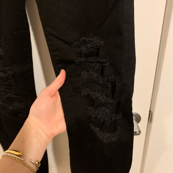 J Brand 620 Super Skinny Stretch Jeans in BLACKOUT Destroyed - Size 27 - Picture 3 of 6